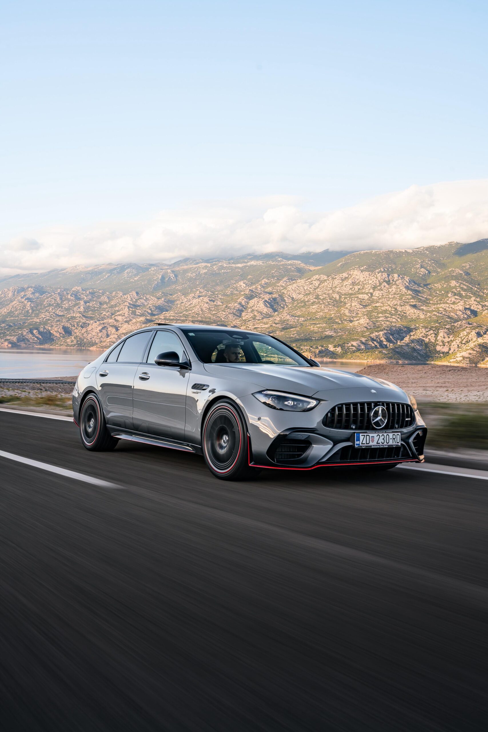Luksuzni automobil dostupan za prodaju u Exclusive Cars Zadar